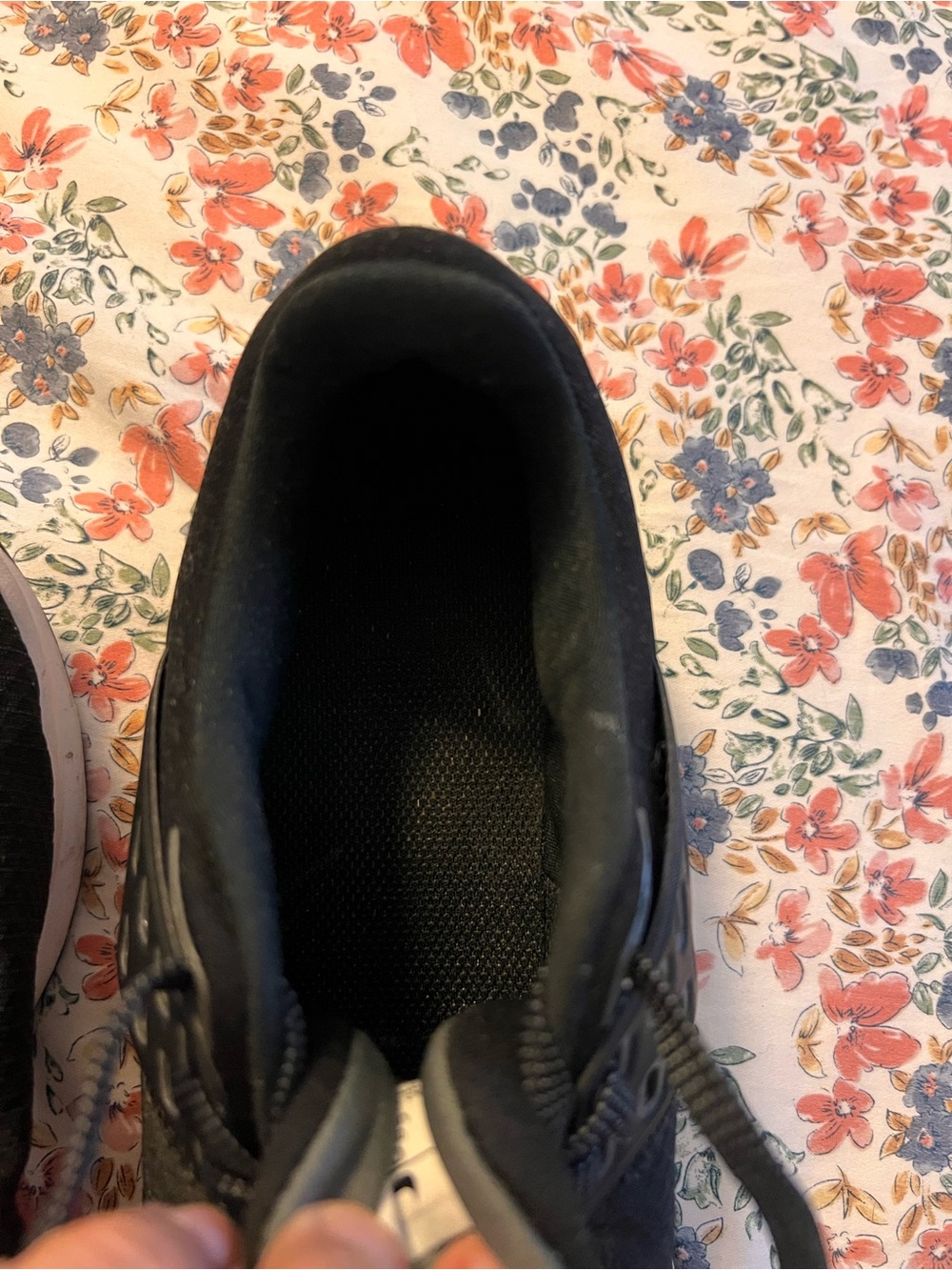 Nike Air Max Bella TR 4 Black and white training/ Running Shoes - Picture 7 of 13